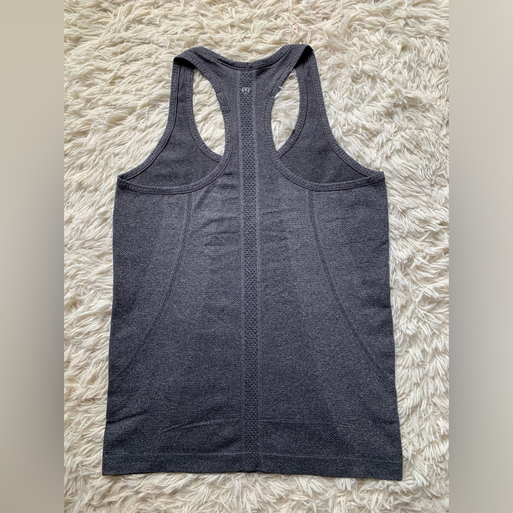 Lululemon Swiftly Tech Racerback Size 8